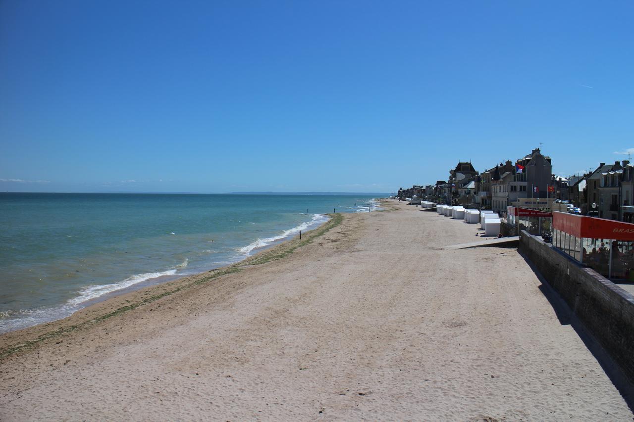 Saint Aubin Logis Hotel & Restaurant Exterior foto